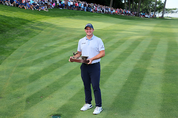 Sepp Straka Wins John Deere Classic Wearing SQAIRZ Golf Shoes