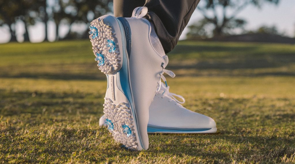 What’s Really Inside a Classic Golf Shoe in 2026